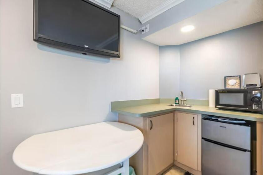 Ocean View Condo - Steps To Beach - Ace Location Clearwater Beach Exterior foto