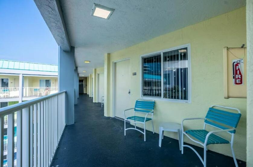 Ocean View Condo - Steps To Beach - Ace Location Clearwater Beach Exterior foto